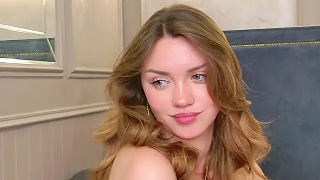 Ariadna_Holder live