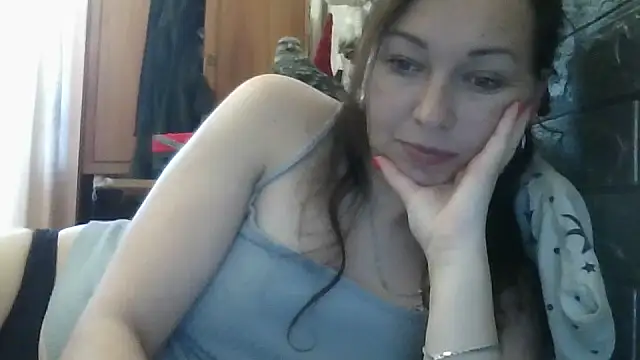 DanaNeon live