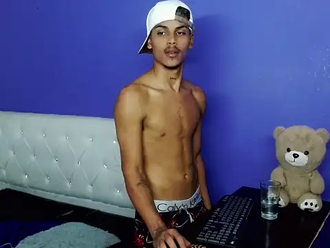 Angel_foxc13 live