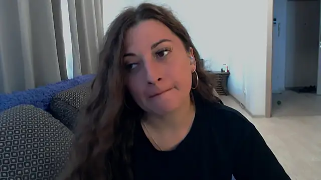 Helen_Adams_ live