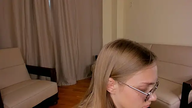 FemMantis live