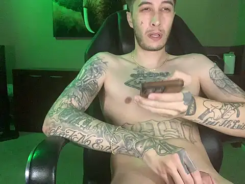 JuicyJoshy live