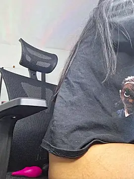 carolinerue live