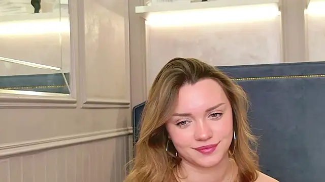 Ariadna_Holder live