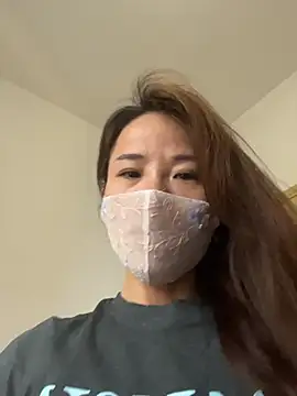 kiss_loo live