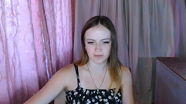 ElinaStar00 live