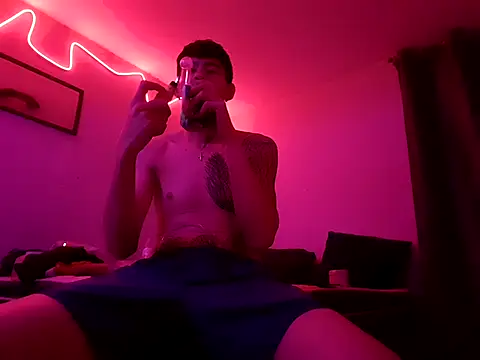 cheekyboyx live