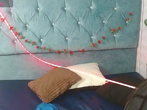 Estefania_Vargas live