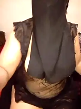 madleen_Mm live