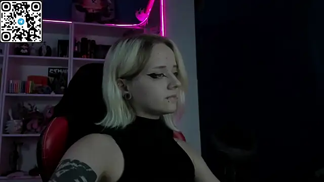 Holy_Mistress_S live
