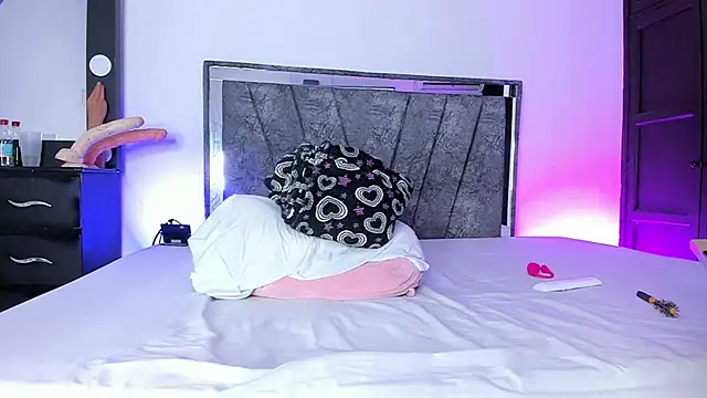 francesca_suzett_ live