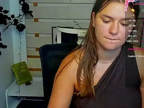 Josephine_Kiss live