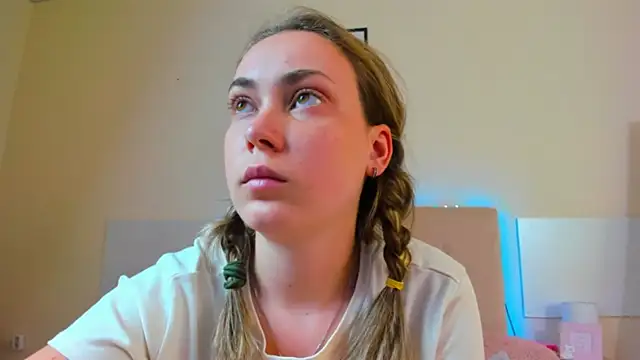 MelanieCuty live