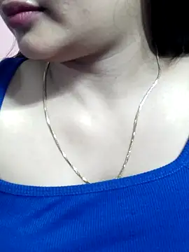 Wild-janvi live