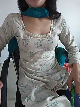 zoya_baby_ live