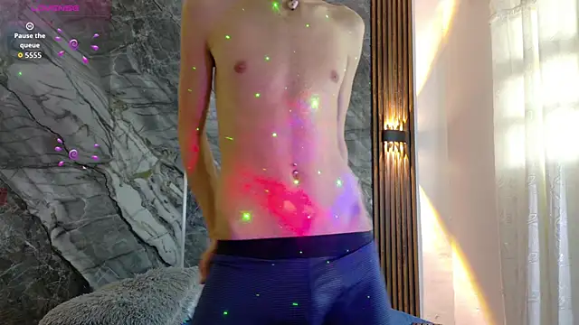 NoahWalker__ live