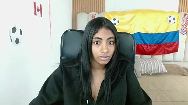 shaneelle live
