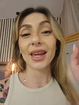 SofiaLace live