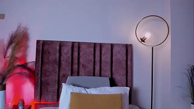 AbbieJoness_ live