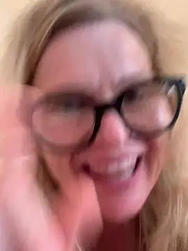 Love_Lee_xo live