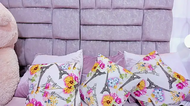 susann_crow live