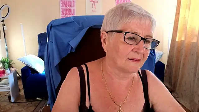 Sandra_Snowflake live