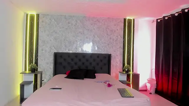 mirandaPriesly live