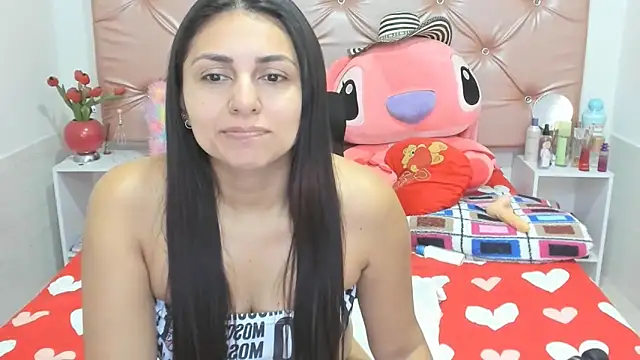 KatiaMoore live