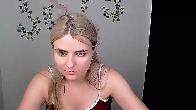 _shy_sabrina__ live