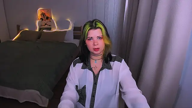AliceSpencery live
