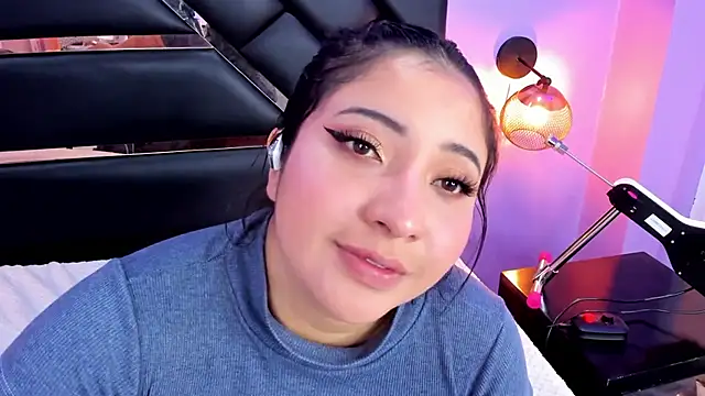 Emma_monserrat live
