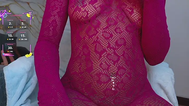 ahvi_ebony live