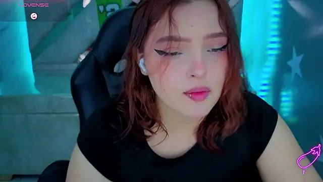 mia_foster_t live