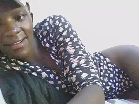 ebonypetite2 live