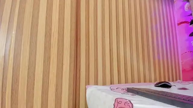 baby_peach__ live