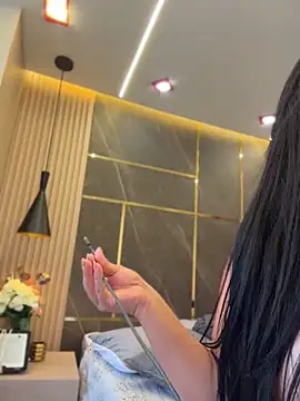 emily-Hornyy live