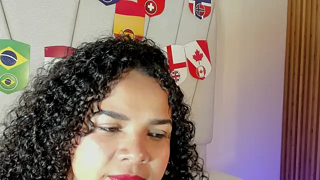 Miaa_Star1 live