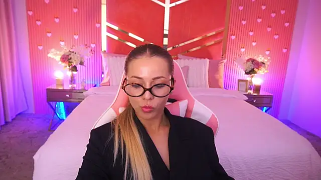 DoveLovee live