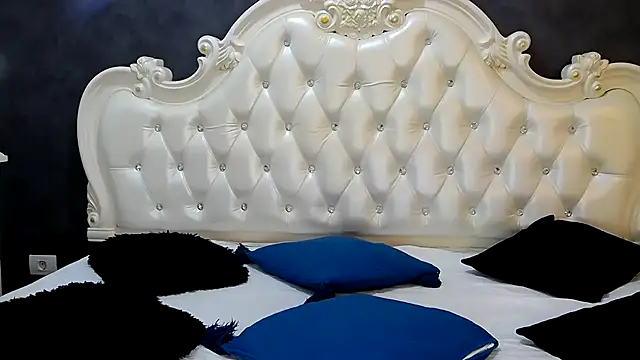 MeghanLoft live