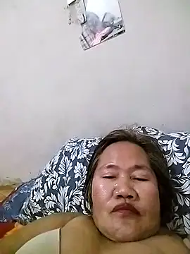 Hotsexymomcams4u live