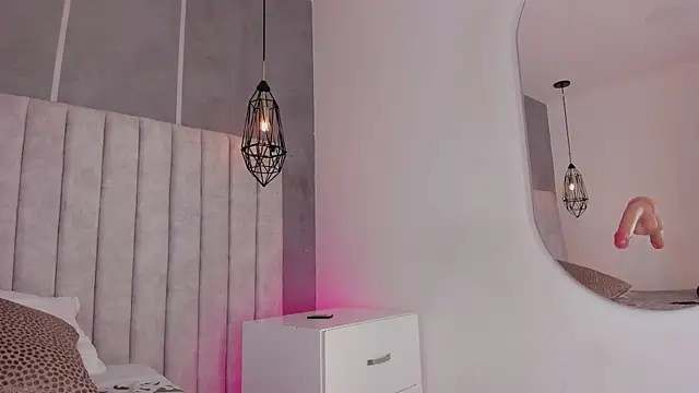 my_friends_mom live