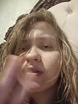 _AngelaGarcia_ live