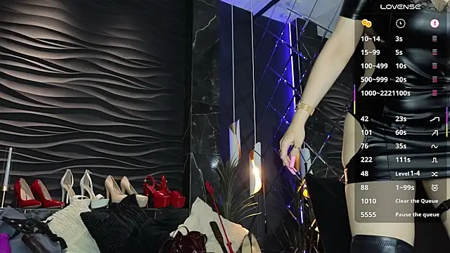 MistressDarsy live