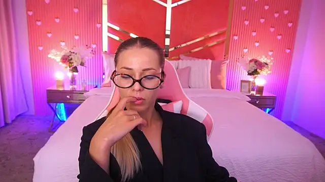 DoveLovee live