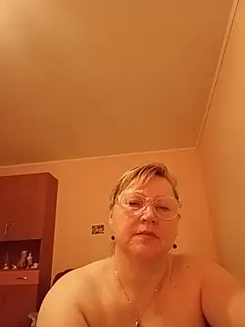 I_amVeronicle live