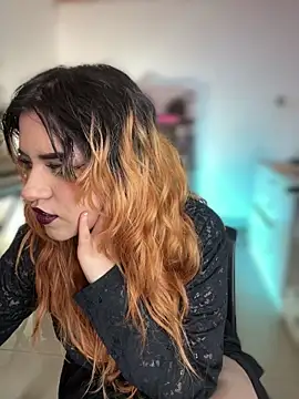 NikkiNix live