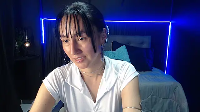 Sophia_w_ live
