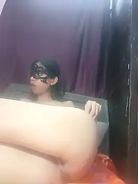 priyasexy1100 live