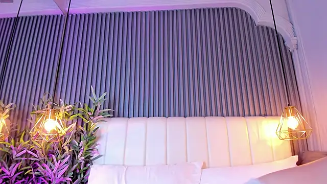 AnaisClark live