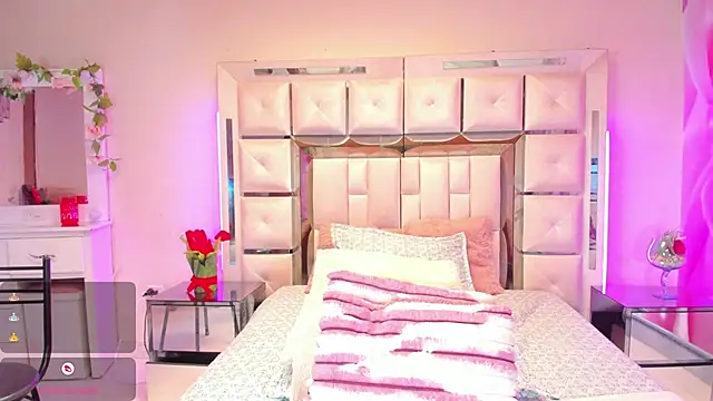 mila_fosterr live